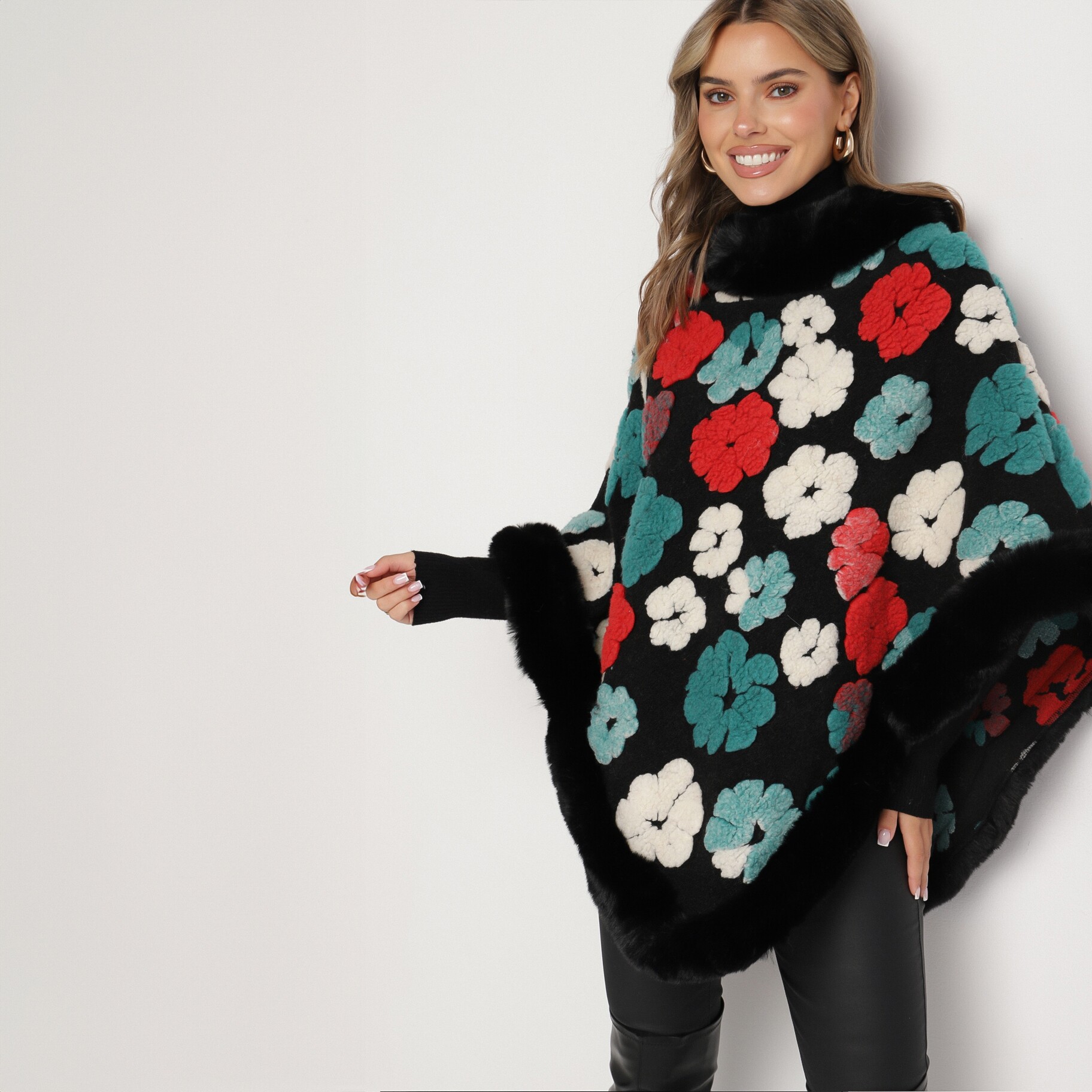 Fekete Poncsó, lakozott fekete, textil, Born2be, téli,  ONE SIZE akciós termékkép 1