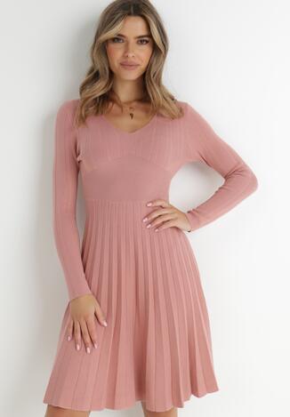 Różowa Sukienka Rozkloszowana z Dzianiny Isei