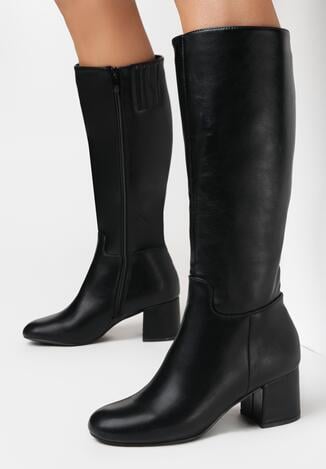 Czarne Kozaki na Słupku Saman