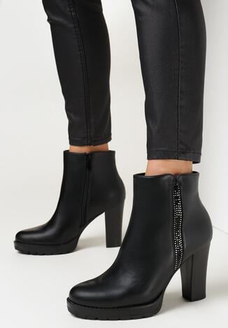 Czarne Botki na Słupku i Platformie Bume