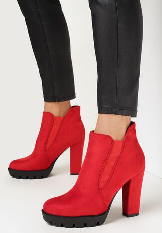 Czerwone Botki na Słupku i Platformie Pascatte