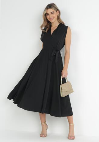 Czarna Sukienka Maxi z Materiałowym Paskiem i Kopertowym Dekoltem Istilla