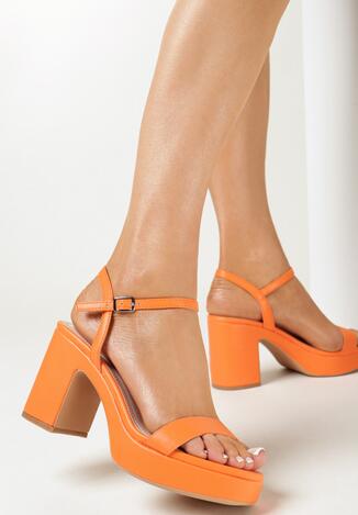 Pomarańczowe Sandały na Słupku z Kwadratowym Noskiem Zennia