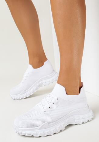 Białe Sneakersy z Elastyczną Cholewką na Tłoczonej Podeszwie Celcis