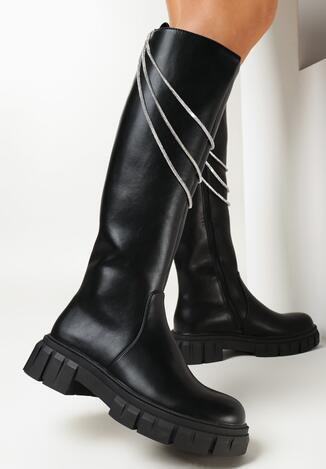 Czarne Kozaki na Płaskiej Podeszwie z Wycięciami Ozdobione Paskiem z Cyrkoniami Semivese