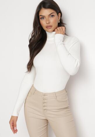 Biały Golf ze Sweterkowej Dzianiny o Dopasowanym Fasonie Vicola