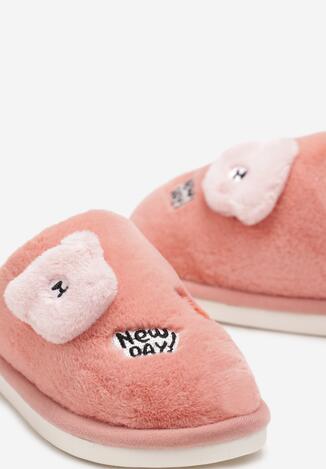 Różowe Kapcie ze Sztucznego Futerka z Naszywkami Redexa