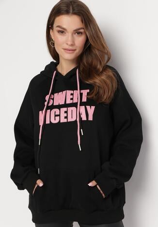 Czarna Bluza Kangurka z Kapturem i Ozdobnym Napisem Nuriga