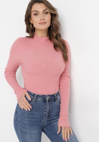 Różowy Prążkowany Sweter z Ozdobnym Tłoczeniem Sernara