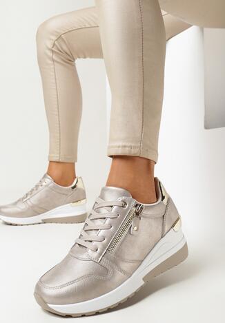 Ciemnobeżowe Sneakersy na Koturnie z Błyszczącymi Wstawkami i Suwakiem Gellenia