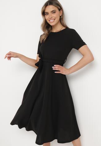 Czarna Rozkloszowana Sukienka Midi z Materiałowym Paskiem Marjoni
