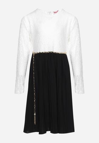 Biało-Czarna Rozkloszowana Sukienka z Koronkową Górą i Plisowanym Dołem z Metalicznym Łańcuszkiem Matejna