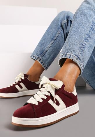 Bordowe Płaskie Sneakersy z Geometrycznym Zdobieniem Armeria