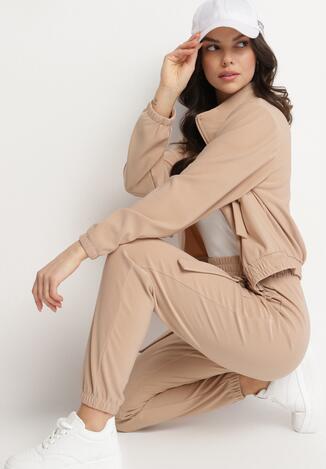 Ciemnobeżowy Komplet Dresowy w Stylu Cargo z Bluzą ze Stójką i Spodniami Typu Jogger Creela