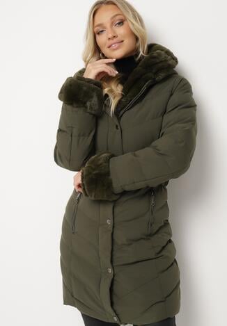 Ciemnozielona Pikowana Kurtka Zimowa z Paskiem i Futerkowymi Obszyciami z Możliwością Odpięcia Hedirra