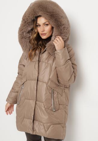 Ciemnobeżowa Pikowana Kurtka o Pudełkowym Kroju z Odpinanym Futerkiem i Ozdobnym Suwakiem Hedilina