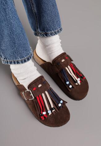Brązowe Klapki Mule w Stylu Boho z Ozdobnymi Frędzlami Varre