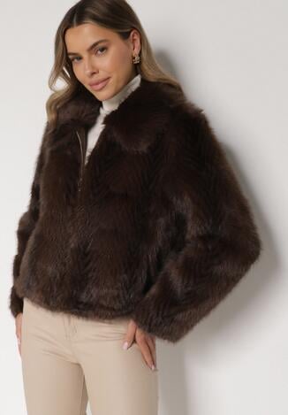 Brązowa Kurtka Futerko o Prostym Kroju z Zapięciem na Suwak Tusiviela