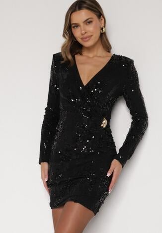 Czarna Dopasowana Sukienka o Eleganckim Kroju z Dekoltem w Serek i Cekinami Iwedama