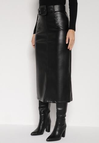 Czarna Spódnica Ołówkowa z Imitacji Skóry z Paskiem z Dużą Klamrą Rewedia
