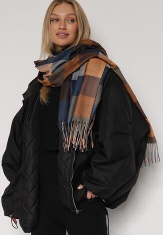 Brązowy Szalik z Wiskozy z Frędzlami w Szeroką Kratę Califera