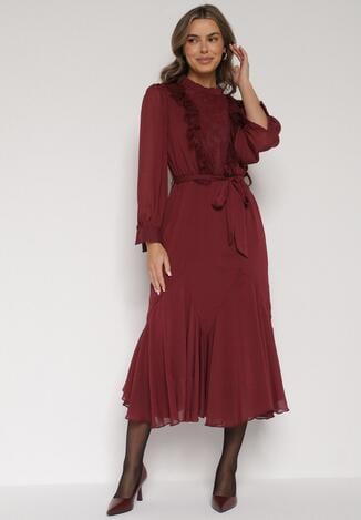 Bordowa Elegancka Sukienka z Bufiastymi Rękawami i Koronkowymi Falbankami Sewlina