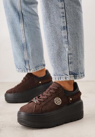 Brązowe Sneakersy Skórzane na Grubej Podeszwie z Plecionym Paskiem i Ozdobą Chalessei