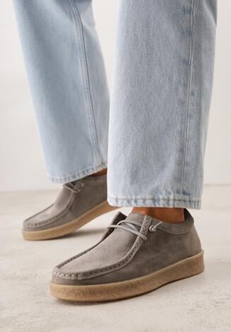 Ciemnobeżowe Zamszowe Półbuty ze Skórzaną Wkładką i Ozdobnymi Przeszyciami Olenos