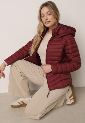 Bordowa Klasyczna Kurtka Przejściowa z Pikowaniem i Odpinanym Kapturem Pretiella