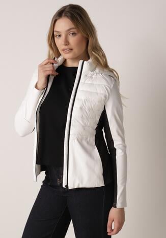 Biała Pikowana Kurtka Przejściowa z Kapturem i Elastycznymi Rękawami Nikitha