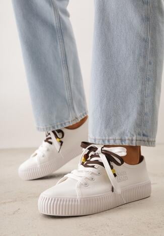 Teniși înalți Albi