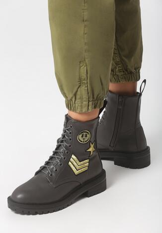 Szare Botki Military Service