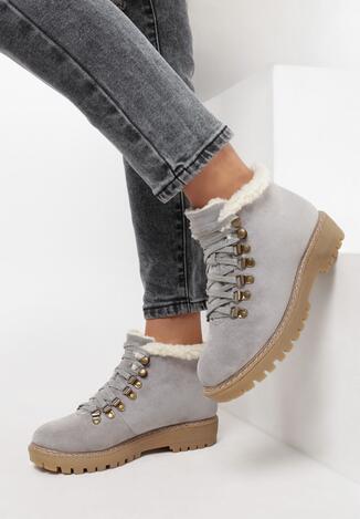Szare Traperki Want Them