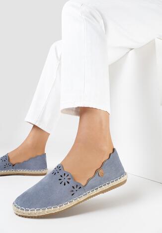 Niebieskie Espadryle Undefeatability