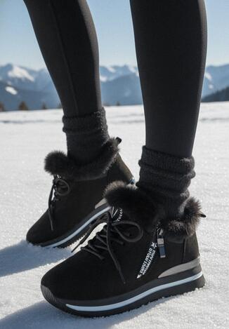 Czarne Płaskie Sneakersy Ozdobione Futerkiem i Napisem Tarvina