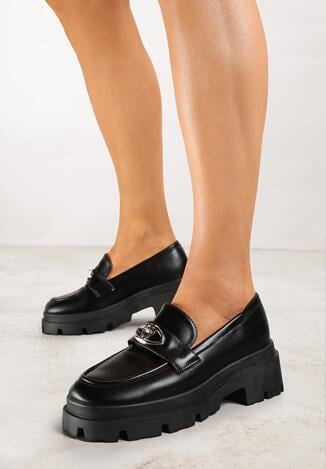 Czarne Mokasyny na Grubej Podeszwie z Ozdobną Klamrą Kikirra