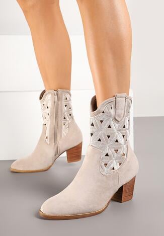 Jasnobeżowe Botki Vices na Obcasie w Stylu Kowbojek Ozdobione Ażurowym Wzorem Zelori