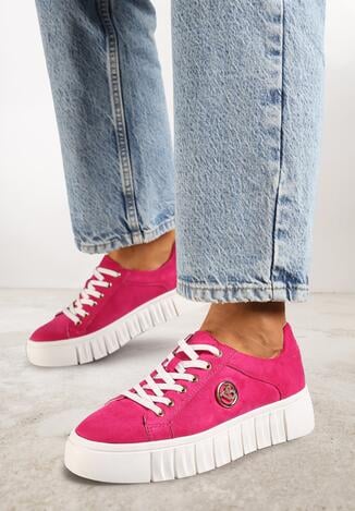 Fuksjowe Sneakersy Vices na Grubej Tłoczonej Podeszwie ze Sznurowaniem i Metaliczną Ozdobą Ulfedi