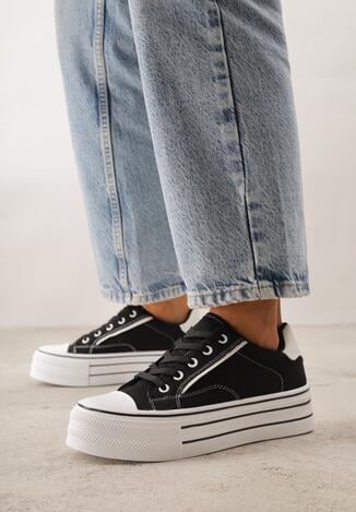 Teniși înalți Negri