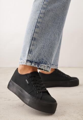 Teniși înalți Negri