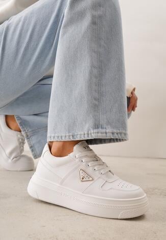 Białe Sneakersy VICES na Grubej Podeszwie z Trójkątną Aplikacją Meanata