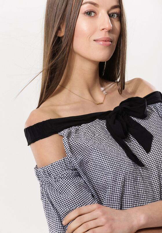 Czarna Bluzka Admirable Woman 4