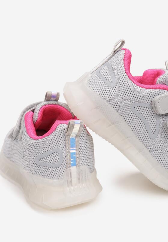 Jasnoszare Buty Sportowe Jordyna 4