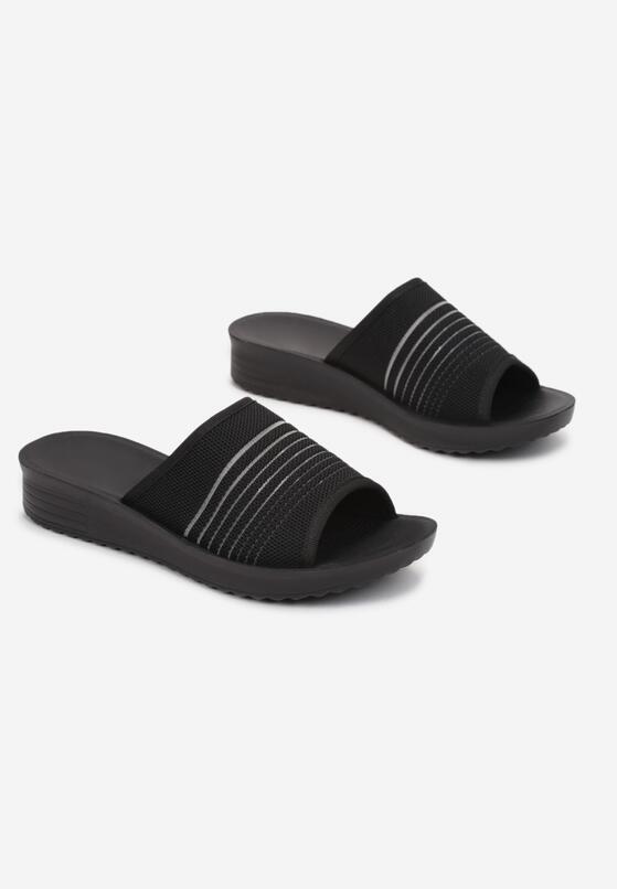 Czarne Klapki Othreasi 4