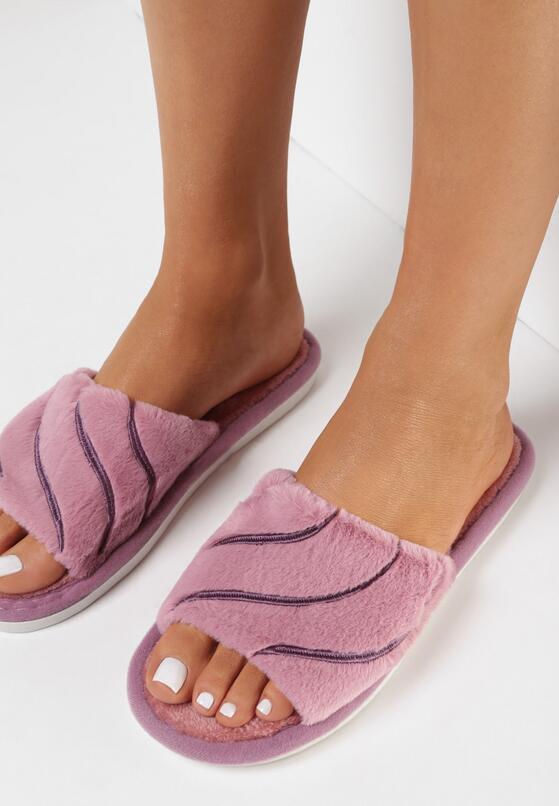 Lila papucs 1