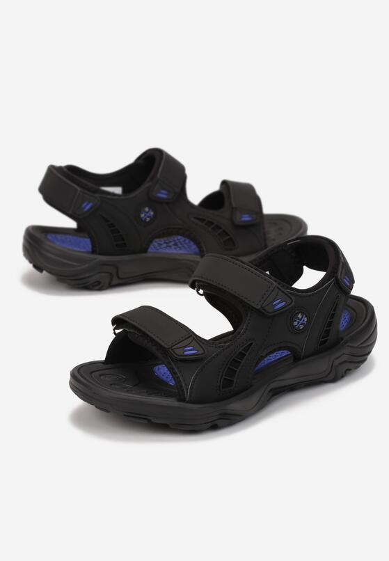 Fekete Szandál 2