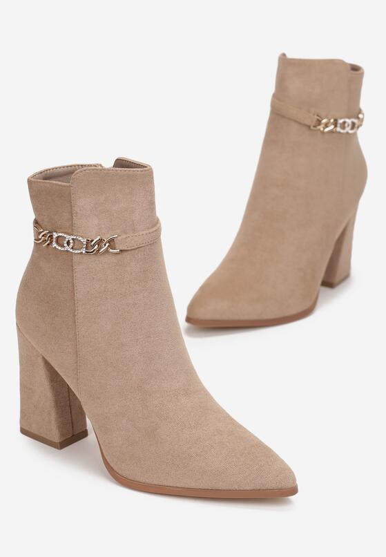 Ciemnobeżowe Botki na Słupku z Biżuteryjnym Łańcuszkiem Janga 4