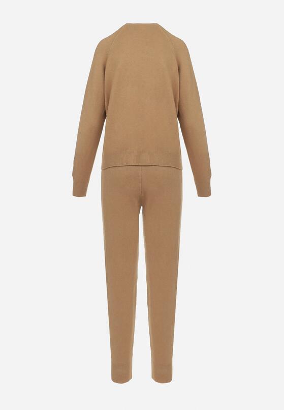 Beżowy 2-częściowy Komplet Dzianinowy ze Swetrem i Spodniami Agathiche 7