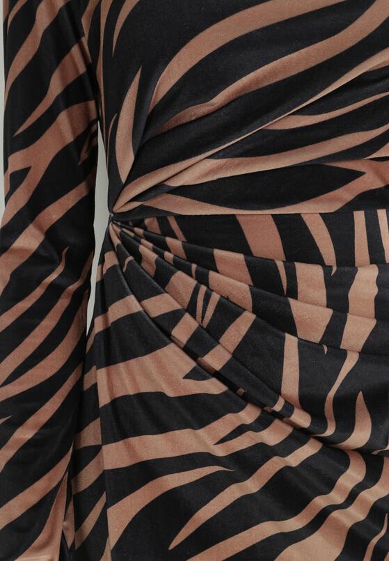 Brązowo-Czarna Welurowa Sukienka w Marmurkowy Wzór z Golfem i Marszczeniem Avia 5