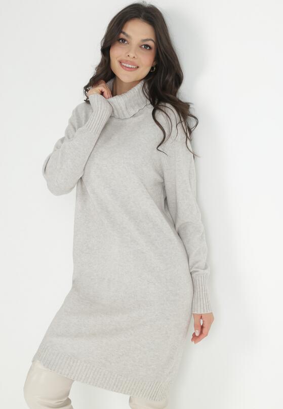 Beżowa Pudełkowa Sukienka Dzianinowa z Golfem Chissa 1